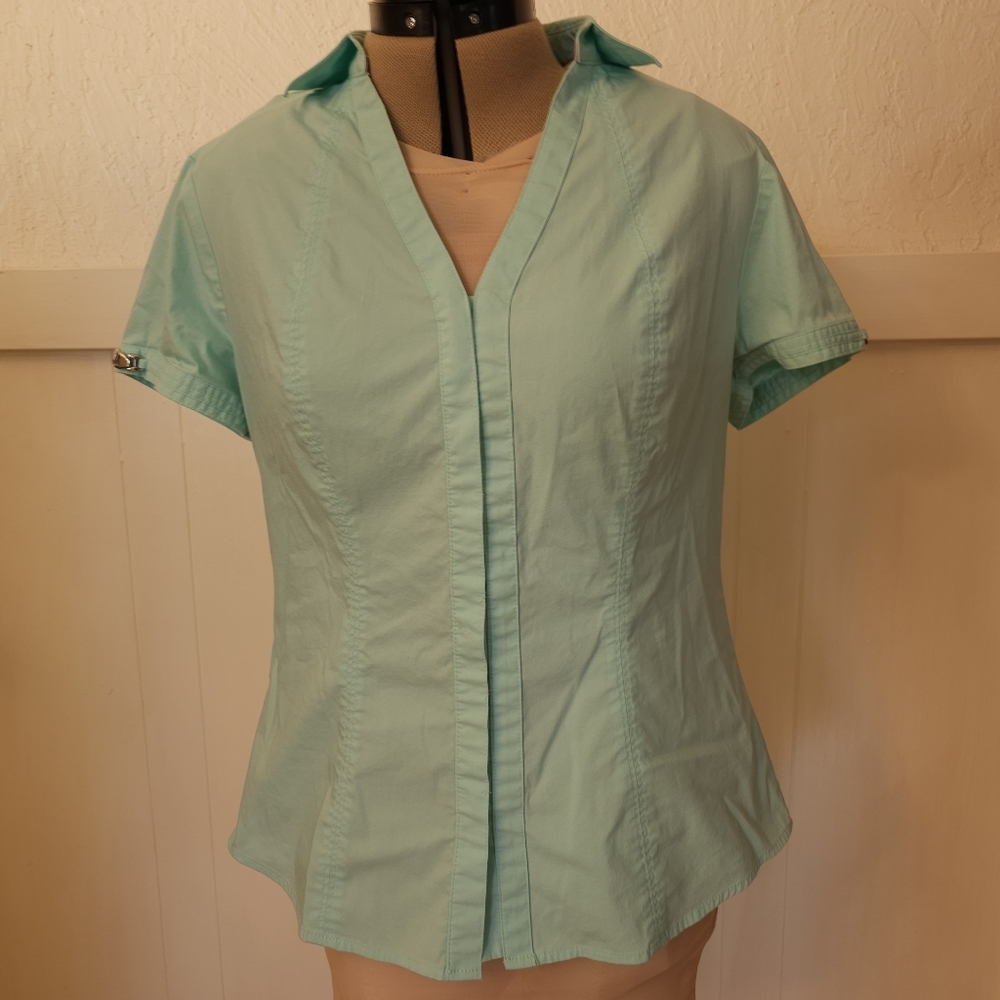 Express Essential Stretch Button Up Top
